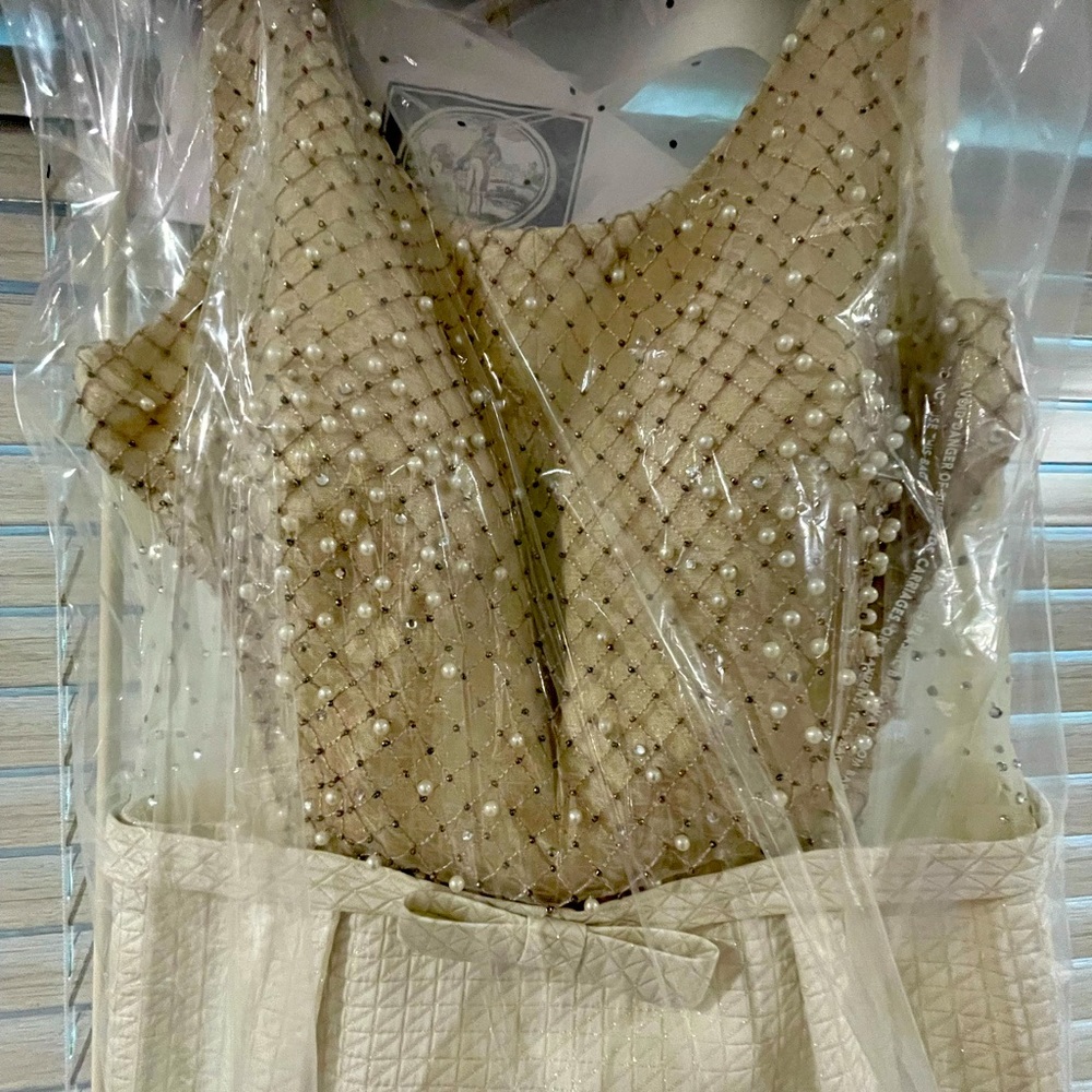 Classy yet sexy evening/wedding dress with beading